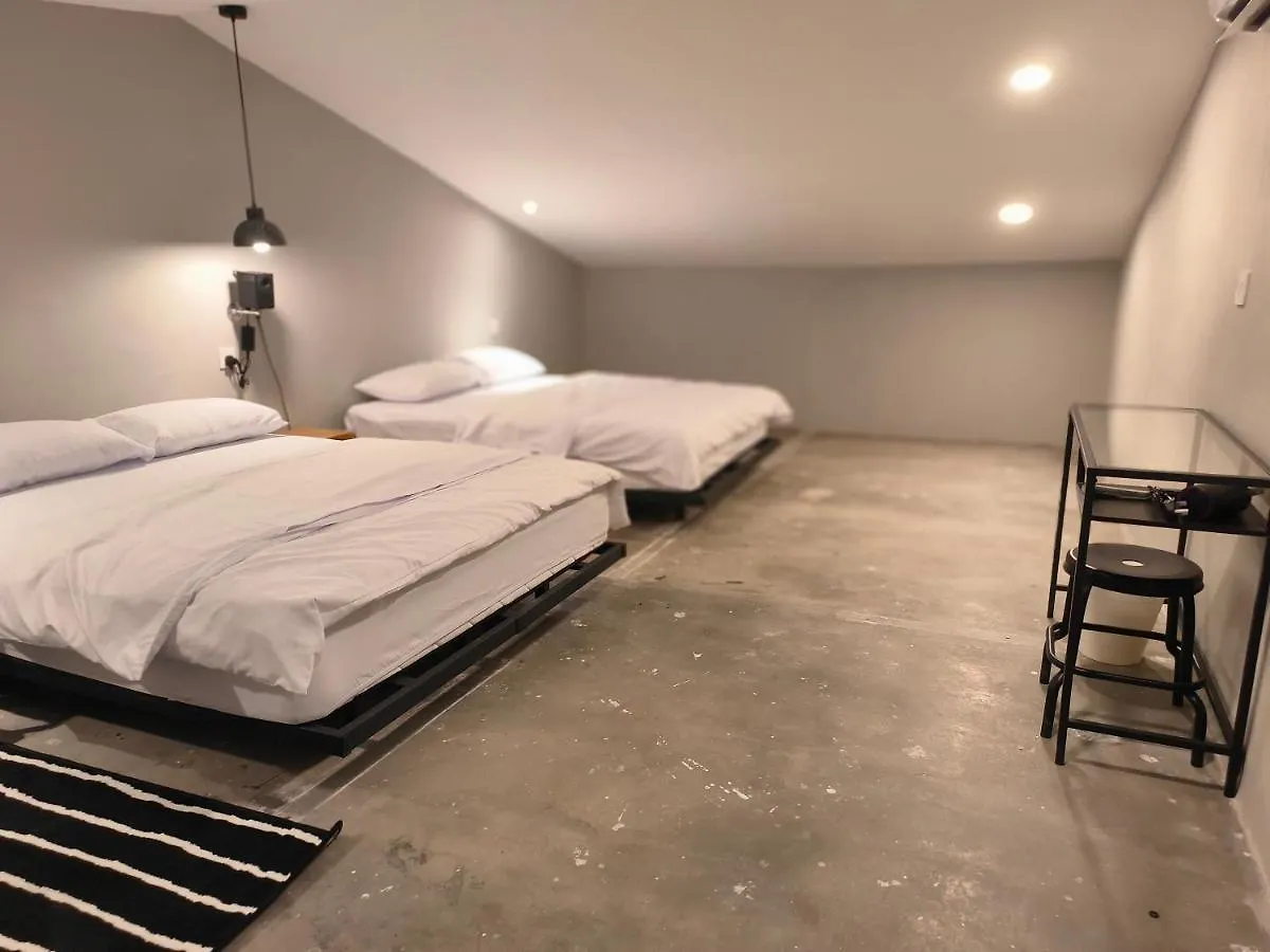 Armenian Guest House By Lolz For 22Pax George Town