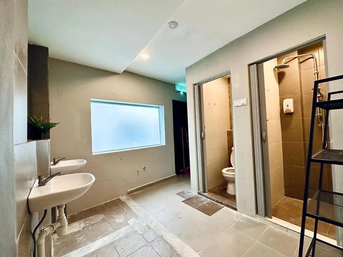 Armenian Guest House By Lolz For 22Pax George Town