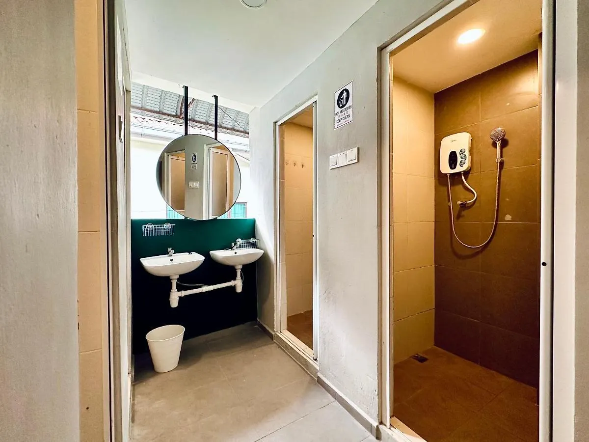 Armenian Guest House By Lolz For 22Pax George Town Feriehus